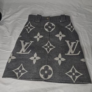Louis Vuitton Gray and Cream A-Line Skirt